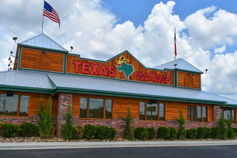 TEXAS ROADHOUSE SPICES IT UP