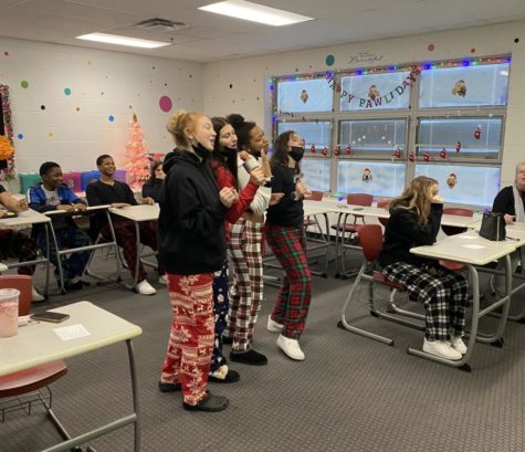 Last year, students enjoyed Christmas Karaoke in Mrs. Micklers room.