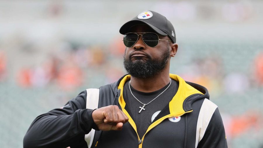 CINCINNATI%2C+OHIO+-+SEPTEMBER+11%3A+Head+coach+Mike+Tomlin+of+the+Pittsburgh+Steelers+coaches+his+team+against+the+Cincinnati+Bengals+at+Paul+Brown+Stadium+on+September+11%2C+2022+in+Cincinnati%2C+Ohio.+%28Photo+by+Andy+Lyons%2FGetty+Images%29
