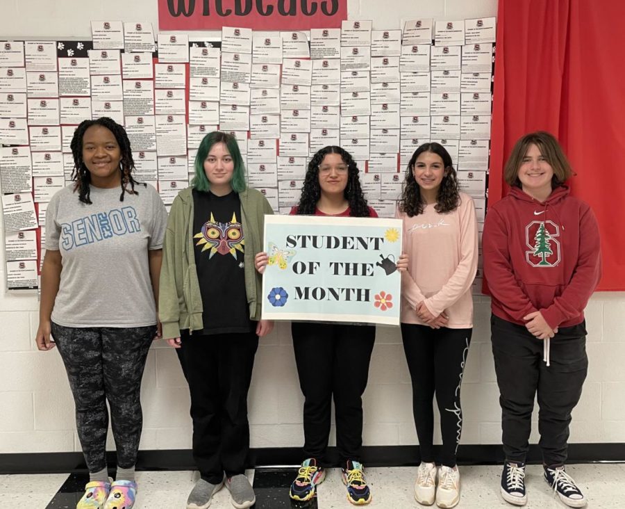 (Left to Right): Senior Bryona Colyar, Junior Melissa Maro, Sophomore Jessica Gonzalez, Freshman Addison Liptak, Freshman Owen Eisnbraun