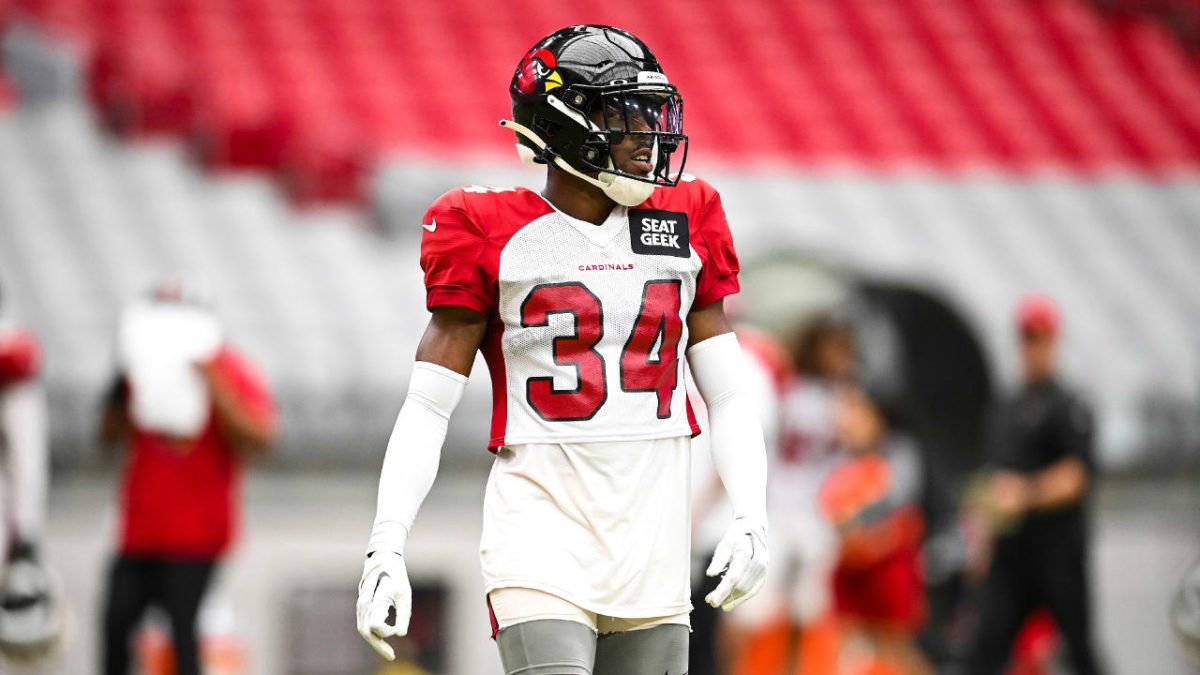 The Dallas Cowboys signed safety Jalen Thompson on March 12. 